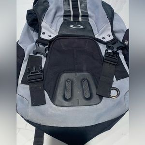 Vintage Oakley Tactical Backpack Black/Light Grey Hiking Software RN#94548